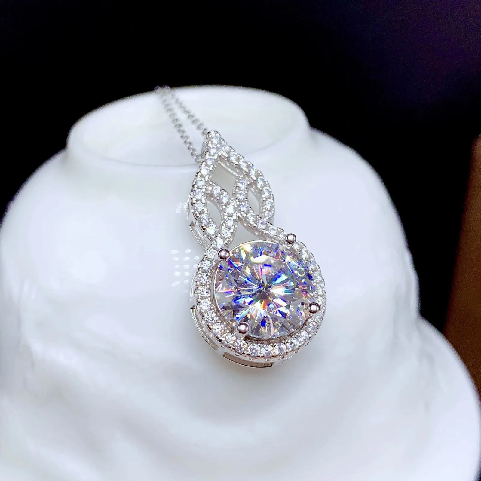 OXTAO D-Farbiger Moissanit Infinity-Anhänger Halskette für Damen Echtes 925 Sterling Silber Verlobungs-Luxus Schmuck in Kürbisform – Detail 7