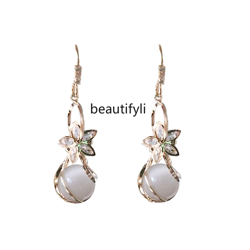 Light luxury high-end flower opal sterling silver earrings, new earrings, festive and versatile earrings.