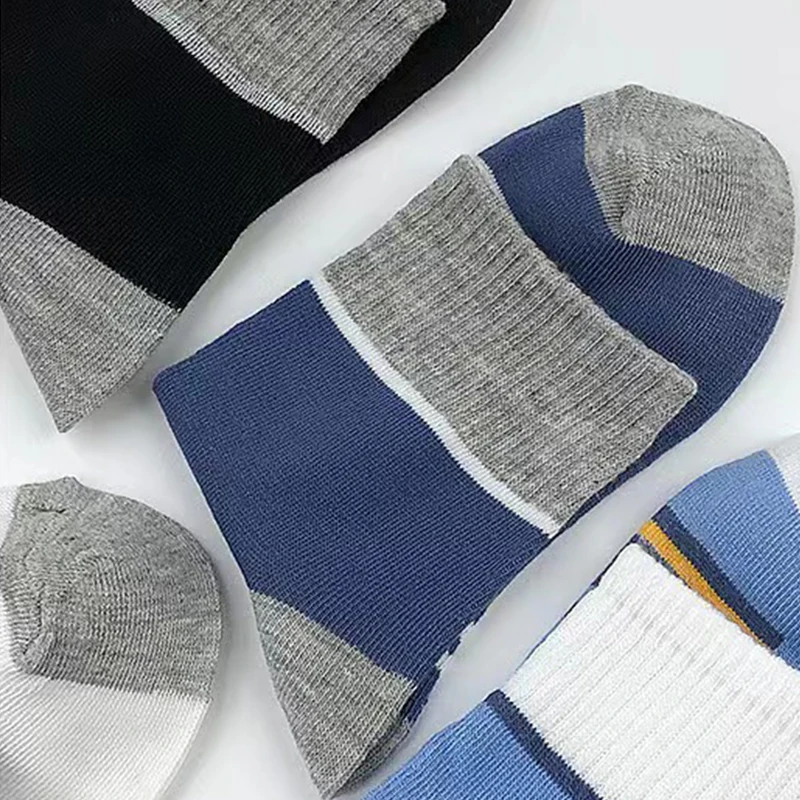 Plus Size 38-46 Men\'s Striped Socks Casual Polyester Cotton Mid Length Comfortable Breathable Shorts Funny Colored Fashion Socks