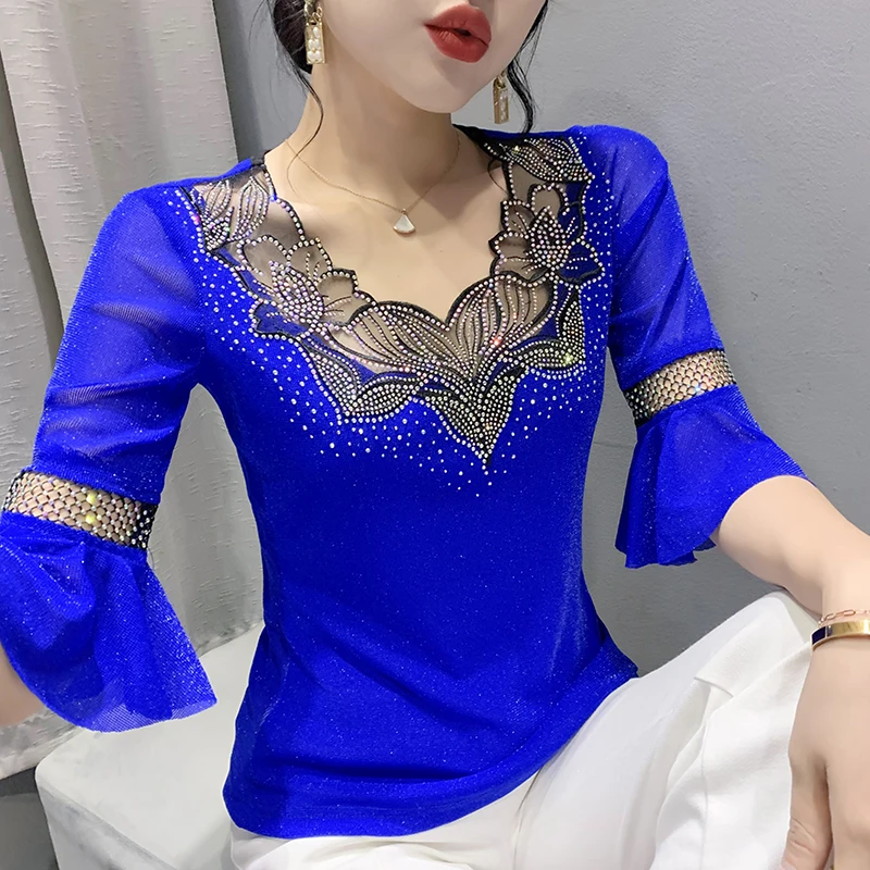 Gepatchtes, mit Perlen verziertes T-Shirt mit V-Ausschnitt und halben Ärmeln, hoch dehnbares Mesh-Sommer-Top, schickes, stilvolles, elegantes Tanz-T-Shirt für Damen