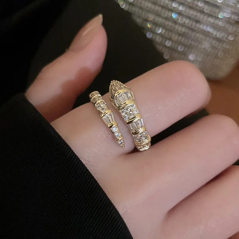 Vielseitige, modische, trendige, schlangenförmige Öffnungsringe für Damen, hochwertige, exquisite Zirkon-verstellbare Ringe, Schmuckzubehör