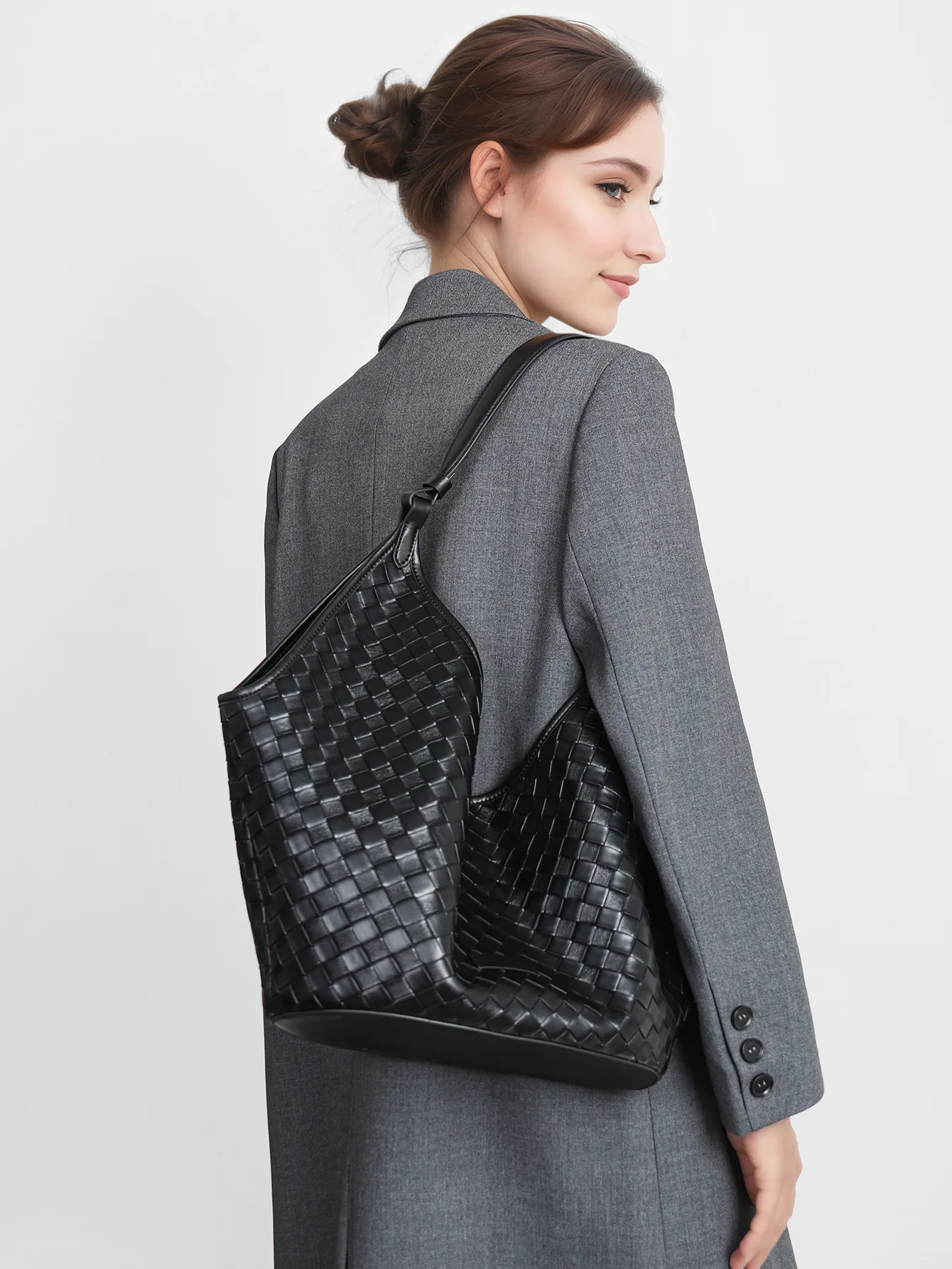 Genuine leather large-capacity women's bag, fashionable and stylish cowhide woven pattern ladies' bag for class and commuting