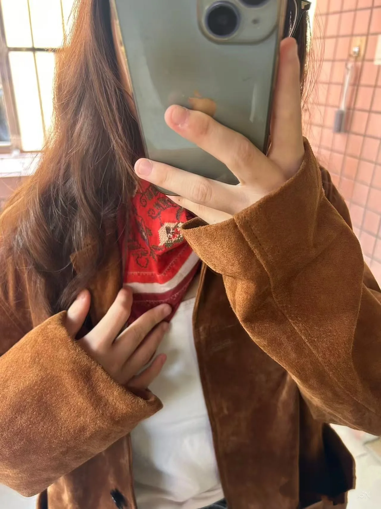 Nowa damska kurtka na jesień 2025, luźny krój, brązowy sztuczny zamsz, wygodna odzież wierzchnia do pracy, modna.