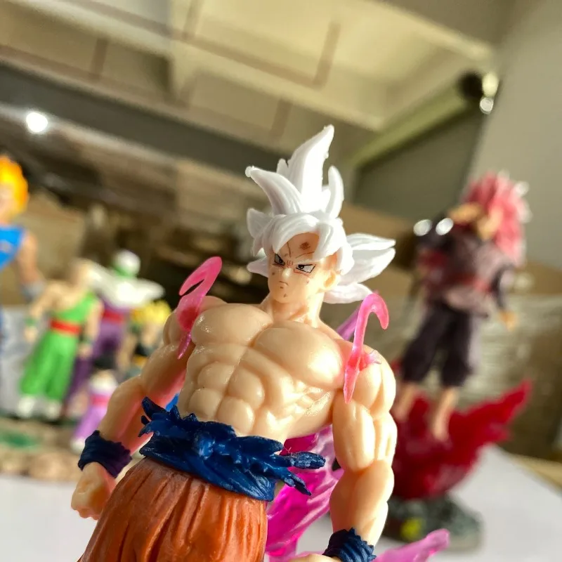 Dragon Ball Series Wukong Nuova moda per bambini Cartoon Creativo Collezione di personaggi anime Modello di personaggi Figura Decorazioni