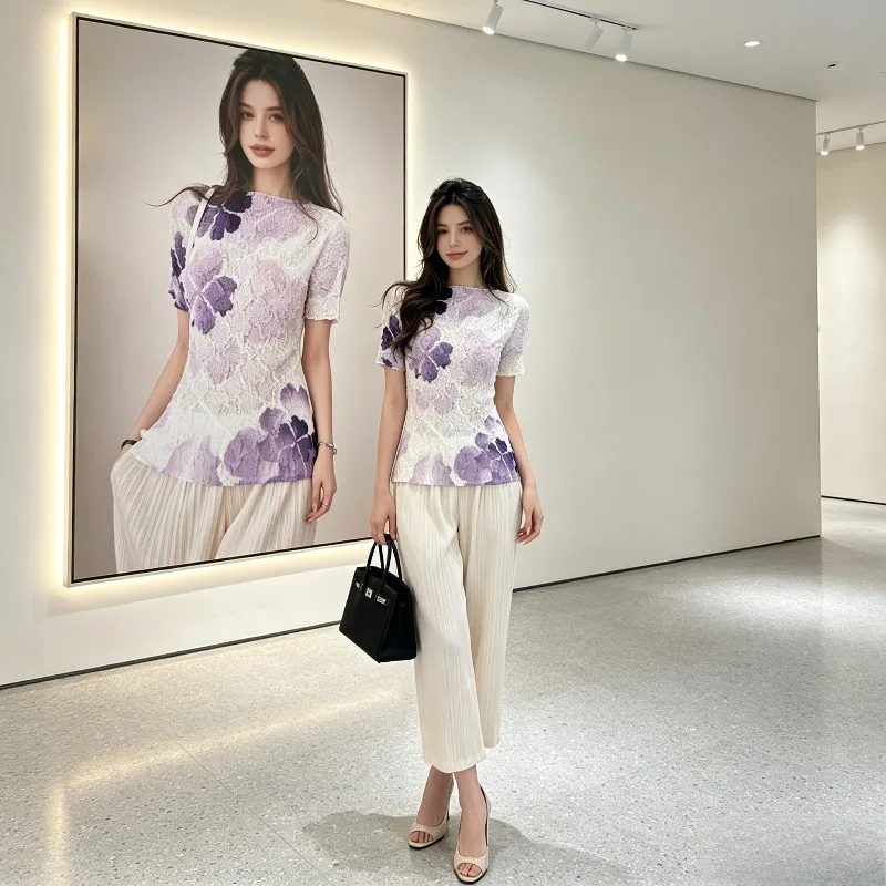 Miyake Pleated Original Lucky Four-Leaf Clover Gradient Print Summer Thin Short Sleeve T-Shirt 3D Embroidery Base Top for Women