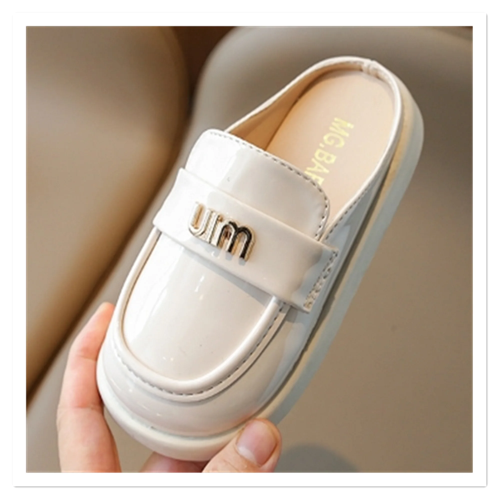 

Children's Outwear Slippers 2023 Summer New Baotou Korean Edition Fashion Casual Little Girl Soft Sole Cool Slippers Trend