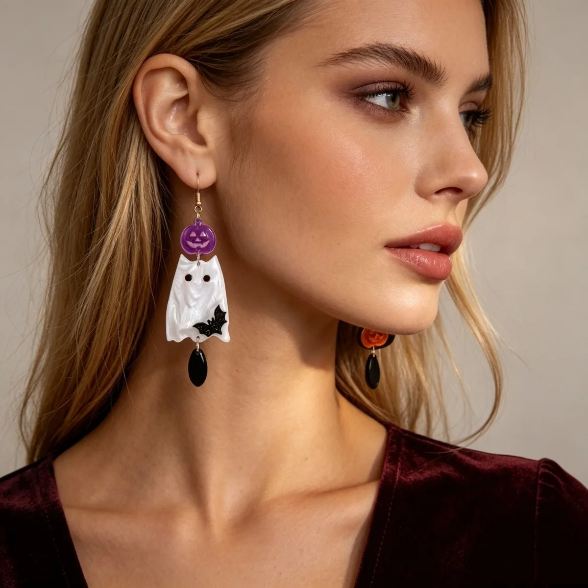 Asymmetrische Ohrringe aus Acryl mit schwarzer und weißer Katze, Kürbis, Fledermaus, Hexenhut für Frauen, Gothic-Blumen-Geister-Tropfenohrringe, Halloween-Schmuck – Detail 6