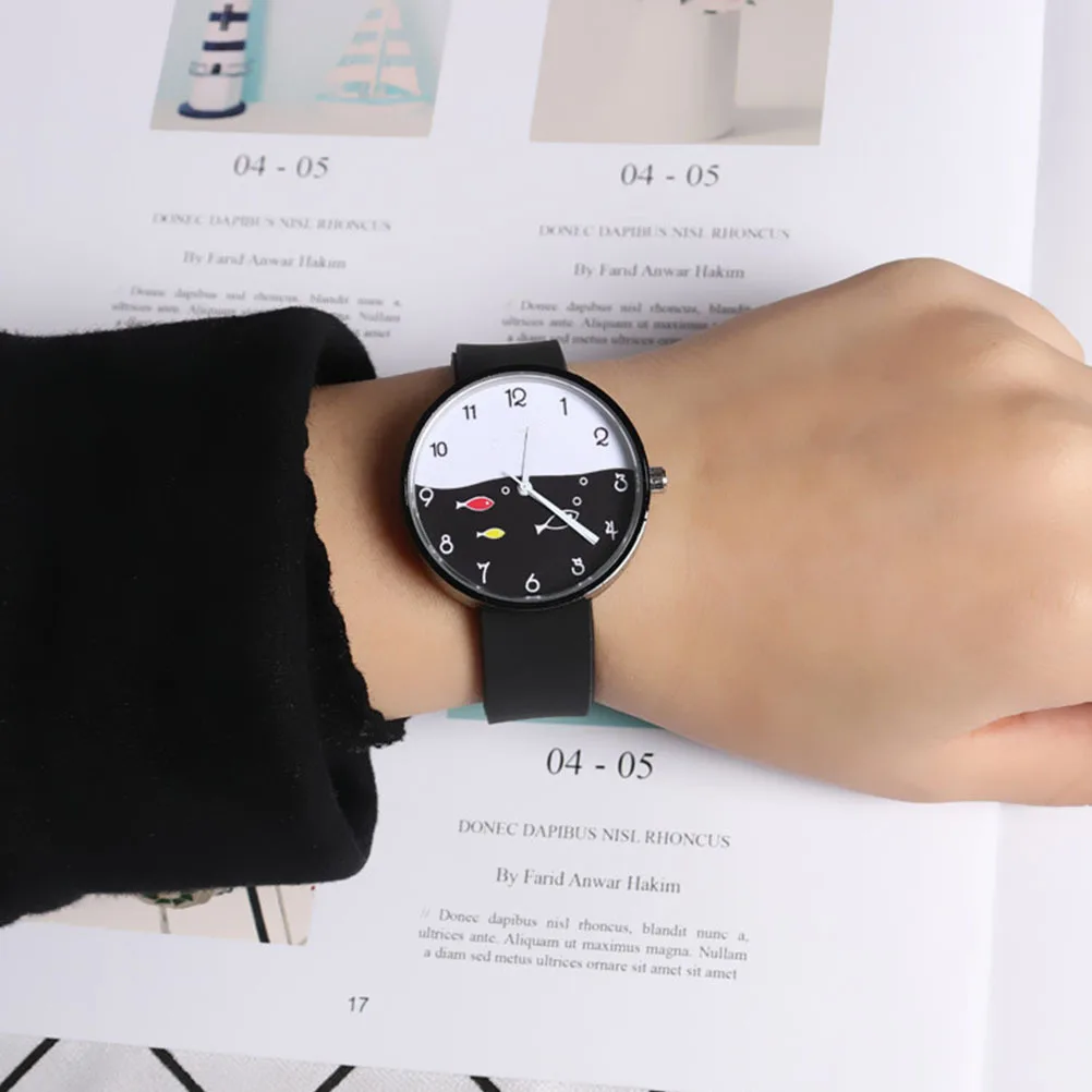 

Casual Quartz Girls Student Watch Cartoon Design Soft Accurate Timing Outdoor Tool Student Watch