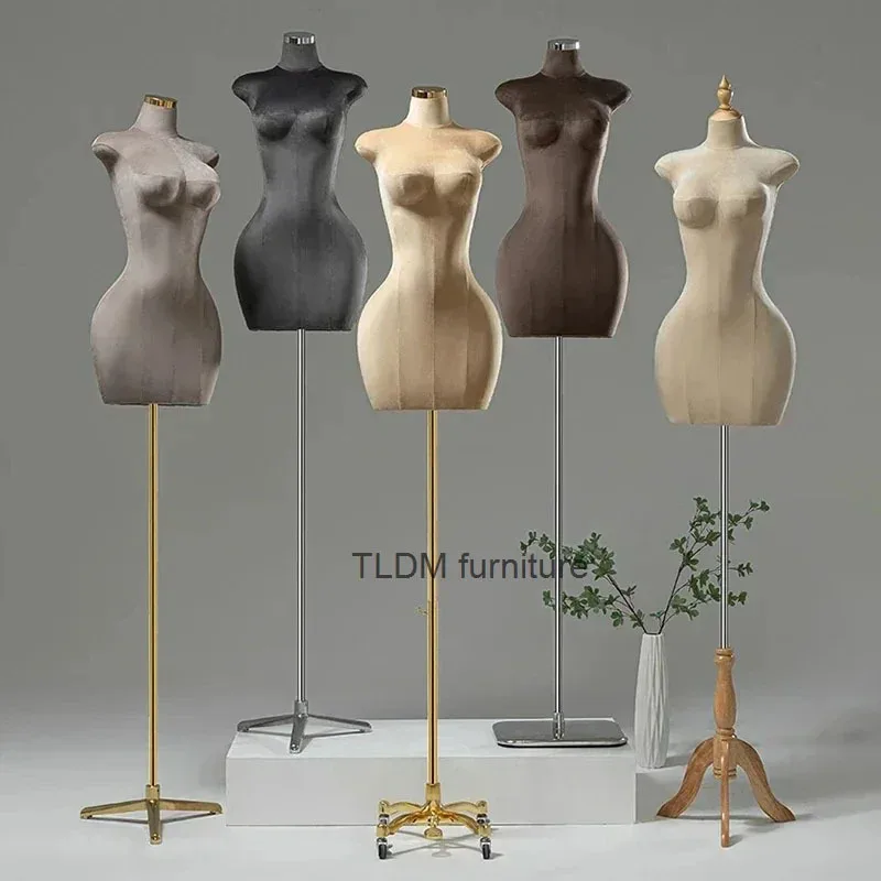 

European Fat Butt Large Size Mannequins Female Half-length Model Props Clothing Store Women's Clothing Mannequin Display Stand