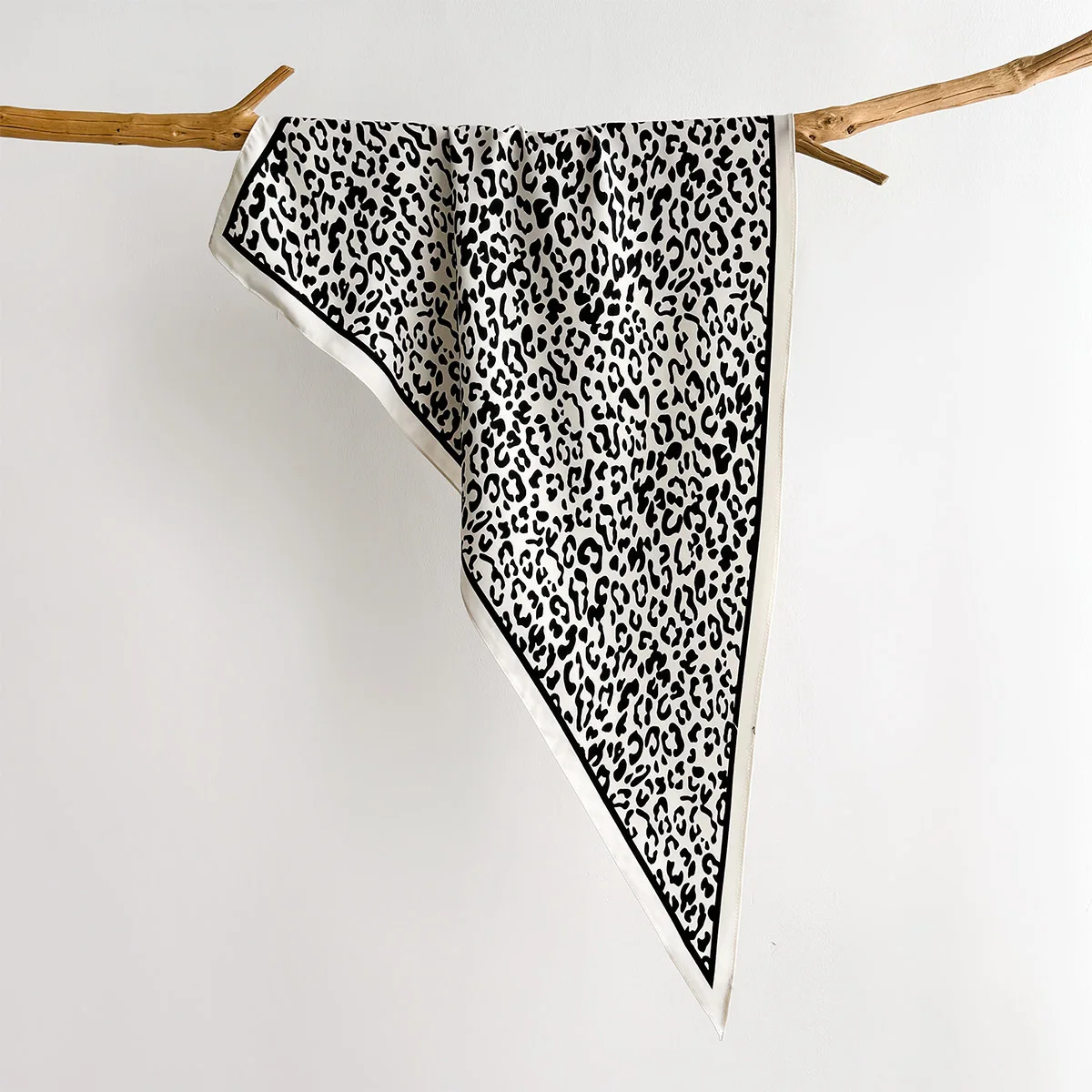 Floral Printed Square Scarf For Women Soft StainImitation Silk Scarves Bandanas Luxury Hijab Neckerchief Elegant Shawl Wraps - view 6