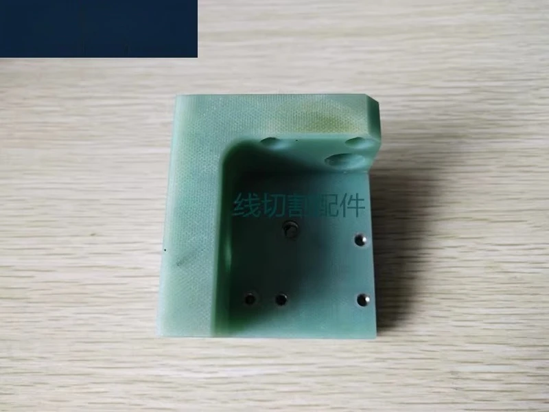 لوحة عزل الأسلاك البطيئة 76X56X66 كتلة عزل الأسلاك البطيئة F308