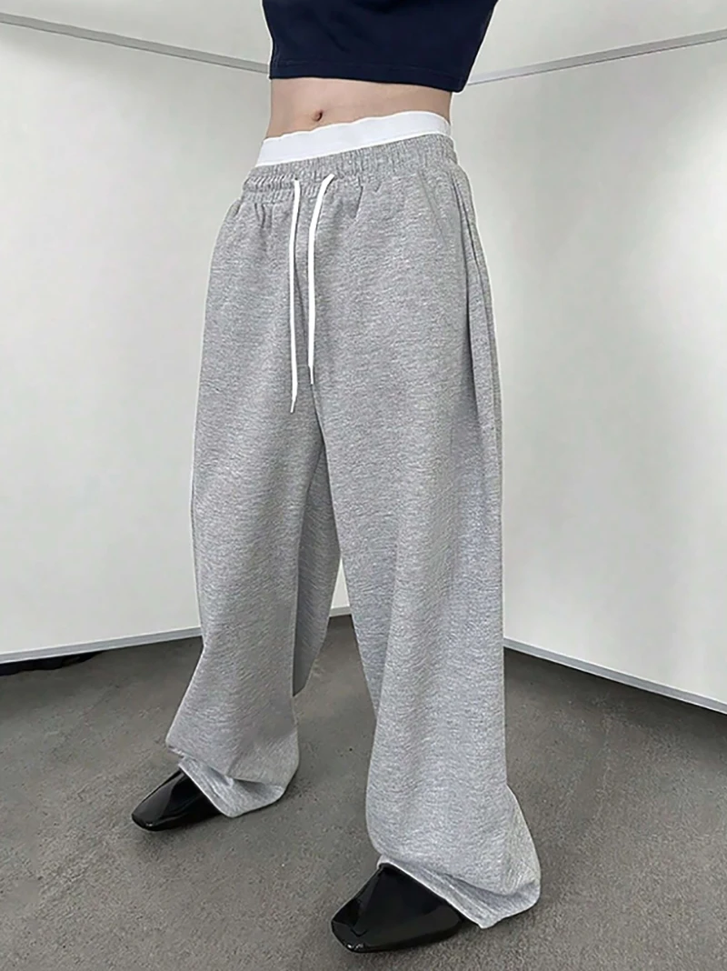 

Loose Fit Men's Solid Color Drawstring Sweatpants Men's Loose Sweatpants Light Gray Loose Sweatpants Back-To-School Season Style