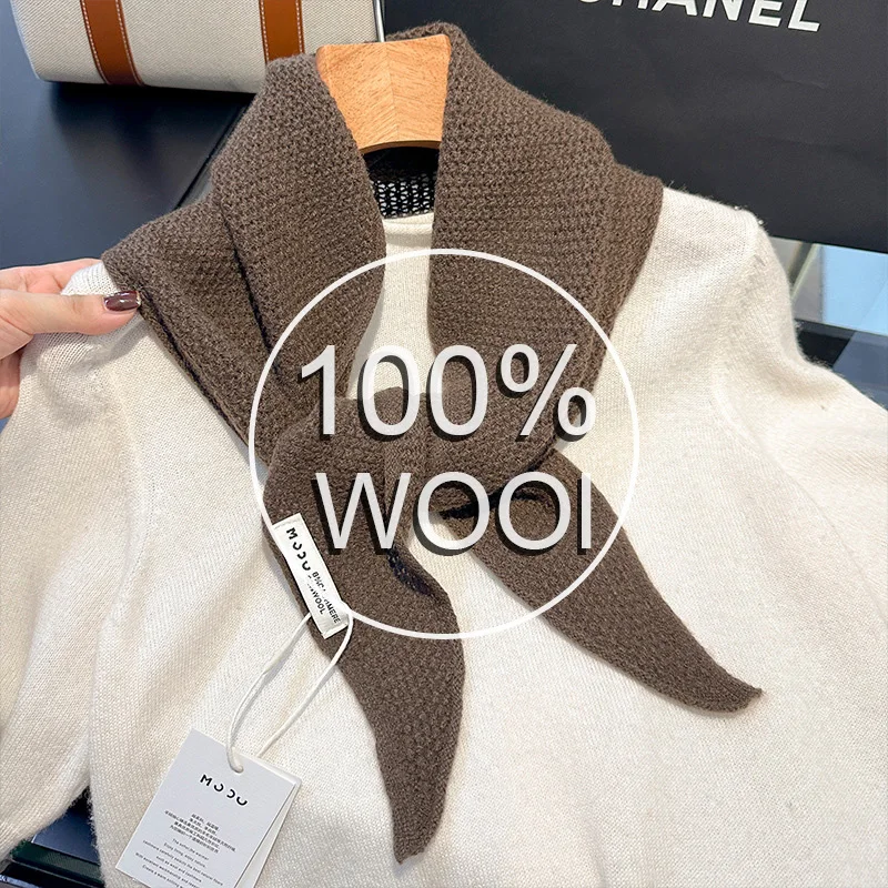 

British Korean 100% Wool Triangular Decorative Knitted Scarf Warm Winter Handkerchief Soft Multi-Functional Small Scarf Collar