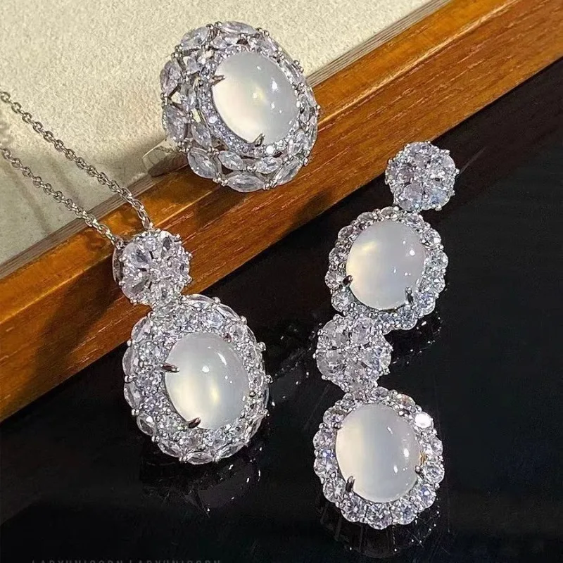 

Ожерелье с поверхностью яйца из ледяного халцедона, женские серьги с подвеской из нефрита, кольцо