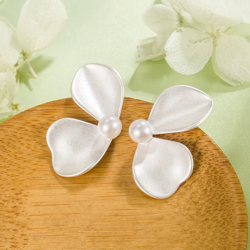 Sweet Petal Pearl Earrings Super Fairy Flower Ear Stud Simple Versatile Jewelry Frosted Vintage 925 Silver Earring KOFSAC