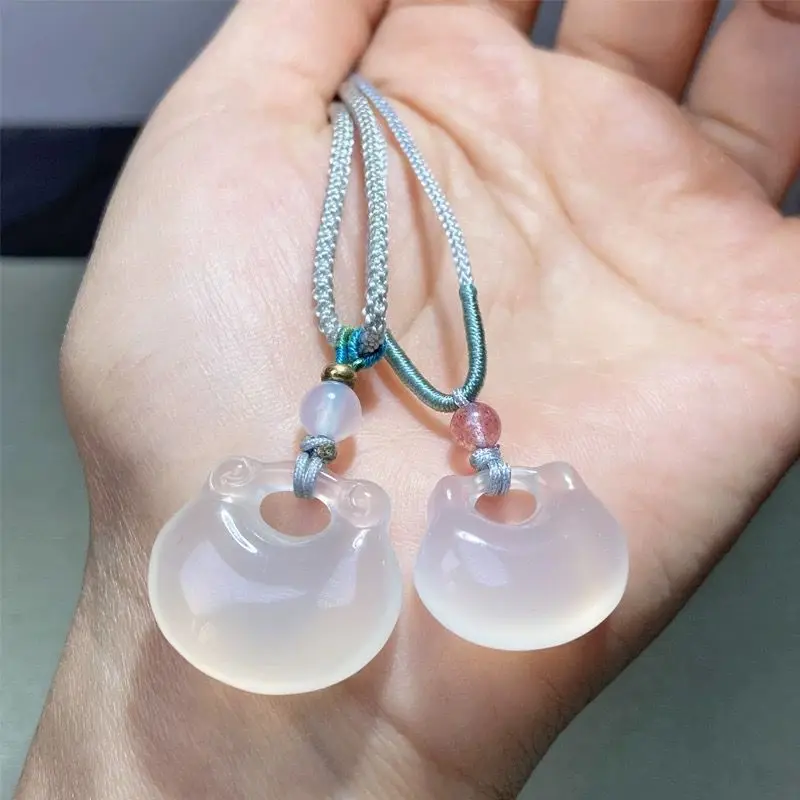 

Natural high ice white chalcedony men's and women's agate baby lock jade pendant jade pendant
