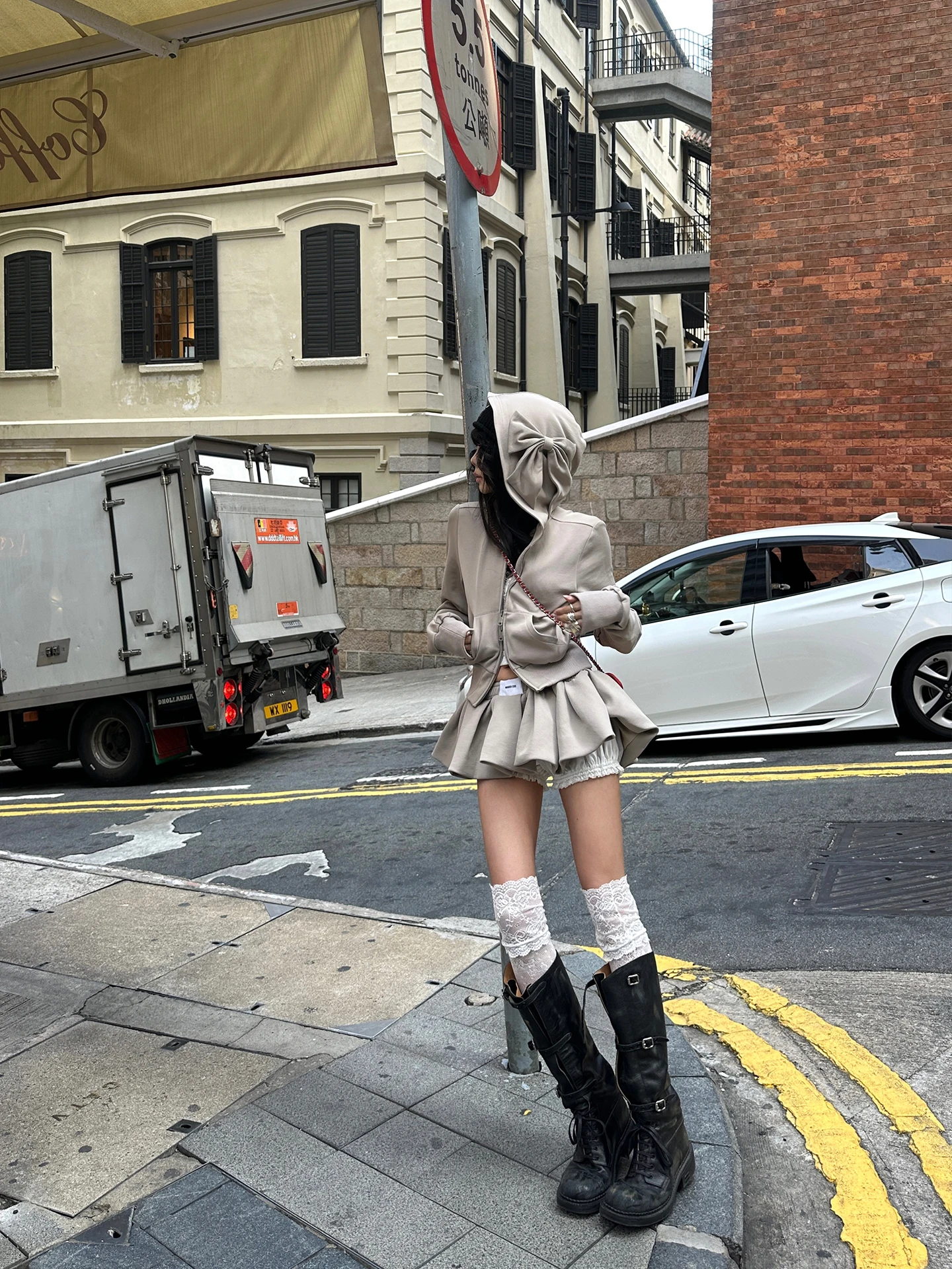 

Женская короткая юбка-шорты цвета хаки с низкой талией, фасон «бутон цветка», весенняя, А-силуэт, пышная, в стиле принцессы, с...