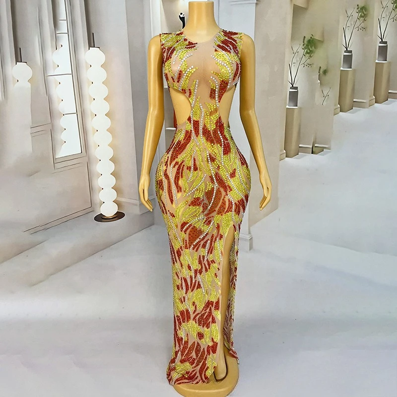 

Нишевый дизайн, жаккардовые блестки, свадебные тосты, коктейльное вечернее платье, модель подиума, макси-платья для свадебных гостей