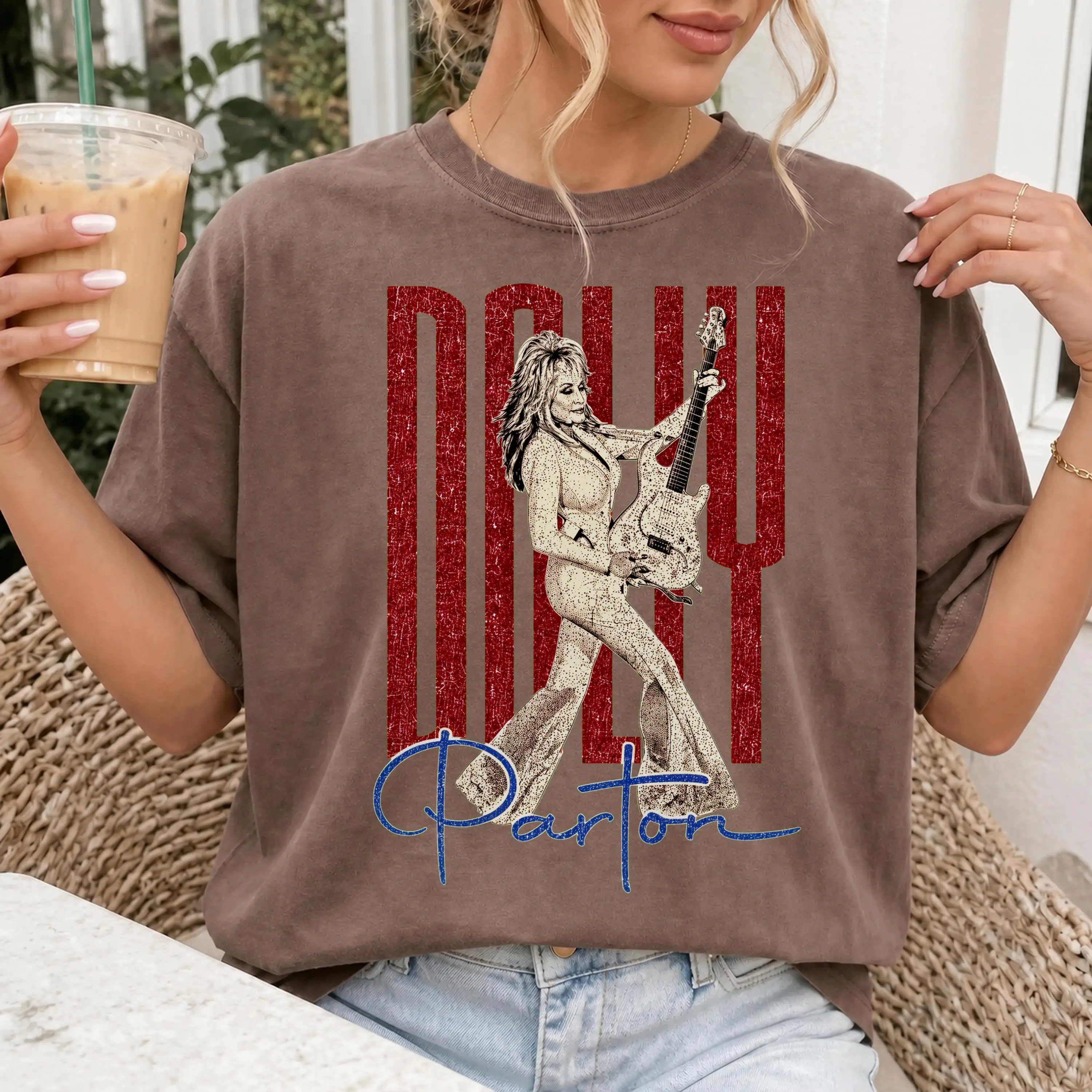 Dolly Parton Guitar Shirt, Red Retro Country Music Tee, Nashville Concert Outfit, Western Music Lover Tribute Gift T-shirt
