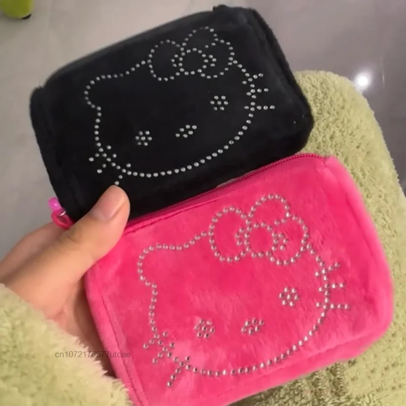 Sanurgente-Portefeuille portable Hello Kitty, sac à clés noir, sacs pour écouteurs portables, mini rangement en peluche, fermeture éclair, dessin