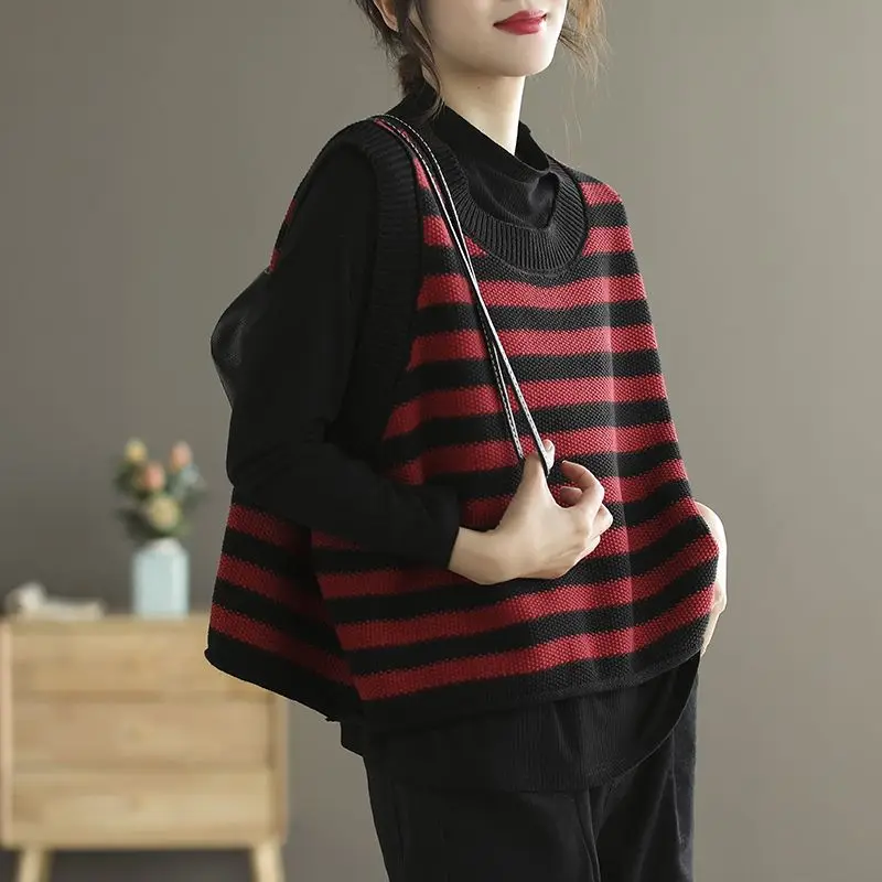 Vintage Striped Spliced Sweater Vest Spring Autumn Korean Loose Women\'s Clothing Casual Round Neck Sleeveless Knitted Jumpers