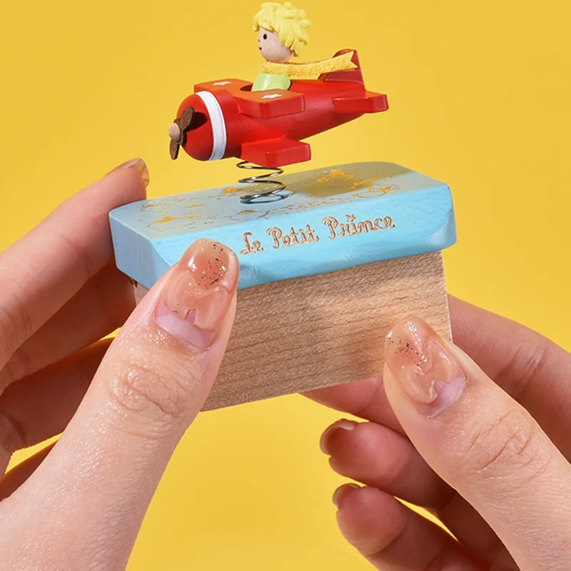 New The Little Prince Music Box Decoration Solid Wood Music Box Around Children's Toys Girl's Birthday Gift Room Decoration Gift