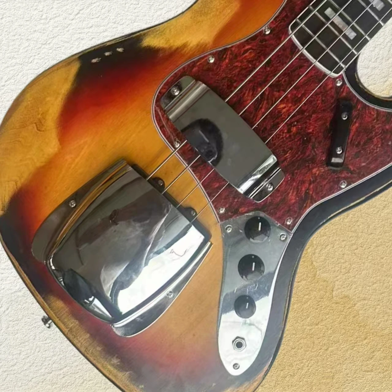 

Vintage jazz Style Electric Guitar 6-String Bridge Cover Replacement Part for Guitars Black/Chrome