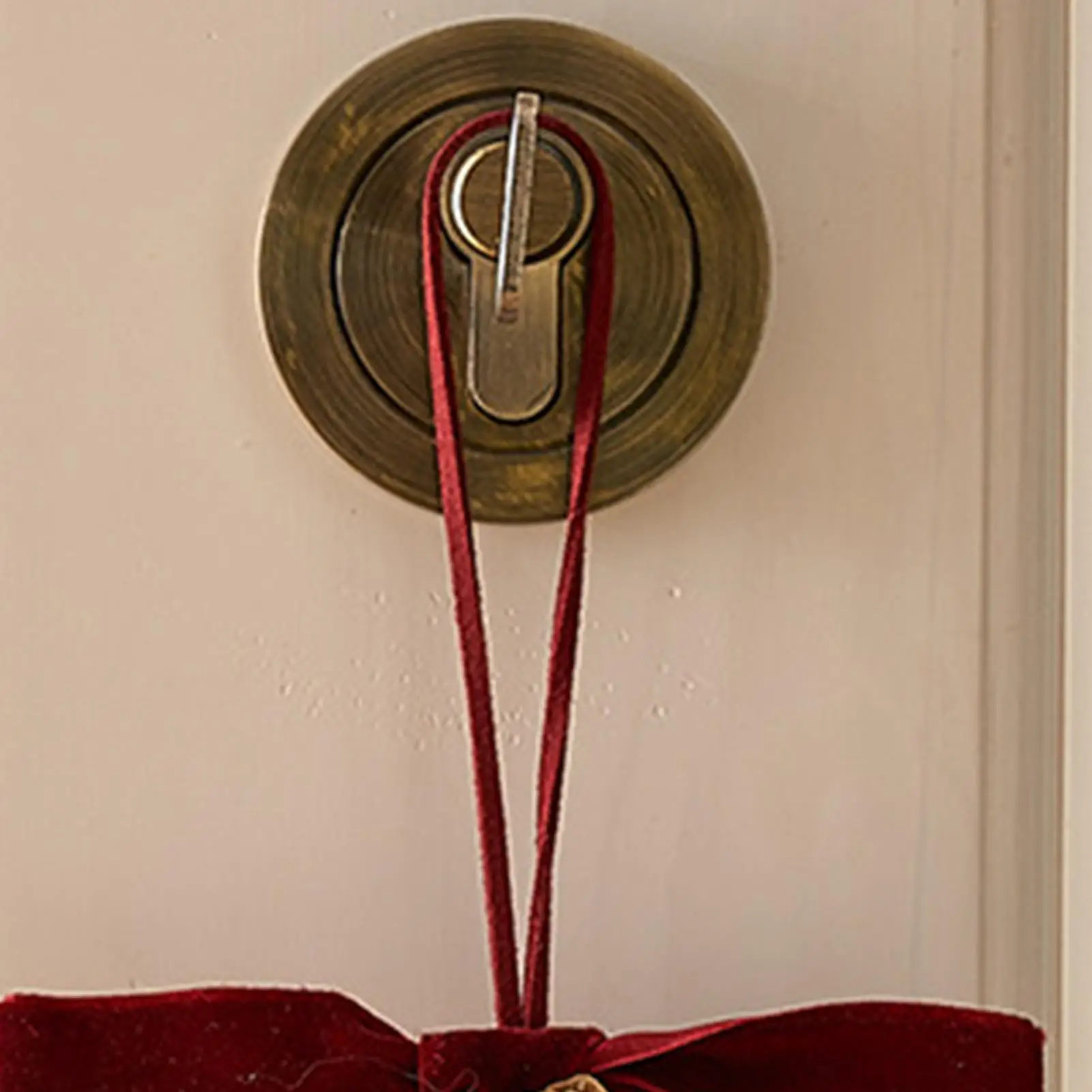 

Рождественские колокольчики, дверная вешалка, орнамент, бархатный бант, колокольчик из сосновой шишки, подвески для рождественского украшения, 2025, рождественский подарок Noel