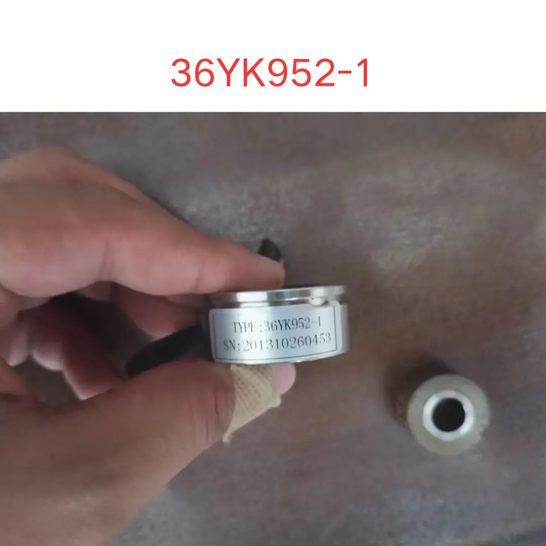 

Б/у энкодер 36YK952-1