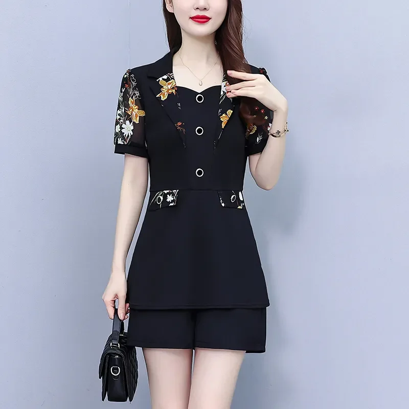 

Women's Plus Size Floral Patchwork Summer Square Neck Ruffle Hem Top