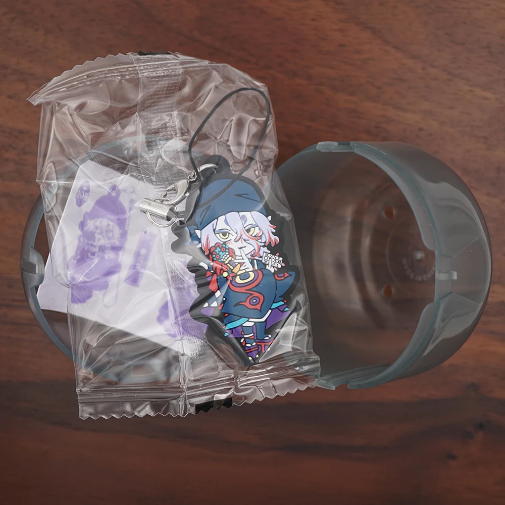 もののけアニメ薬売りクスリウリオリジナルラバーキーホルダー装飾おもちゃ