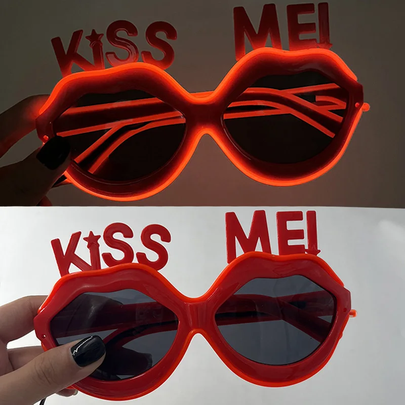 

Luminous Kiss Me Glasses Halloween Bar Masquerade Bachelorette Party Decoration As Honey Gift Glasses LED Red Lips Glasses