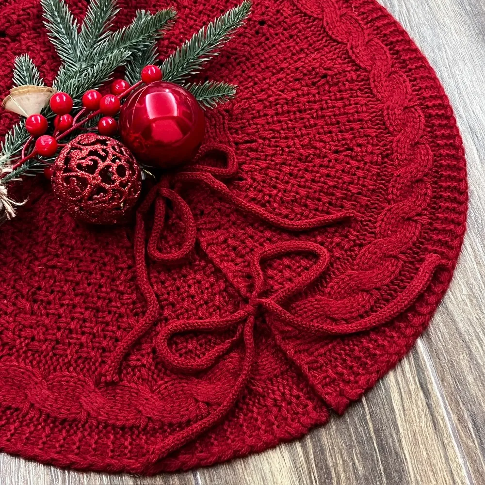 18 in Knitted Christmas Tree Skirt Red/White Polyester Xmas Tree Foot Cover Round Christmas Tree Carpet Living Room