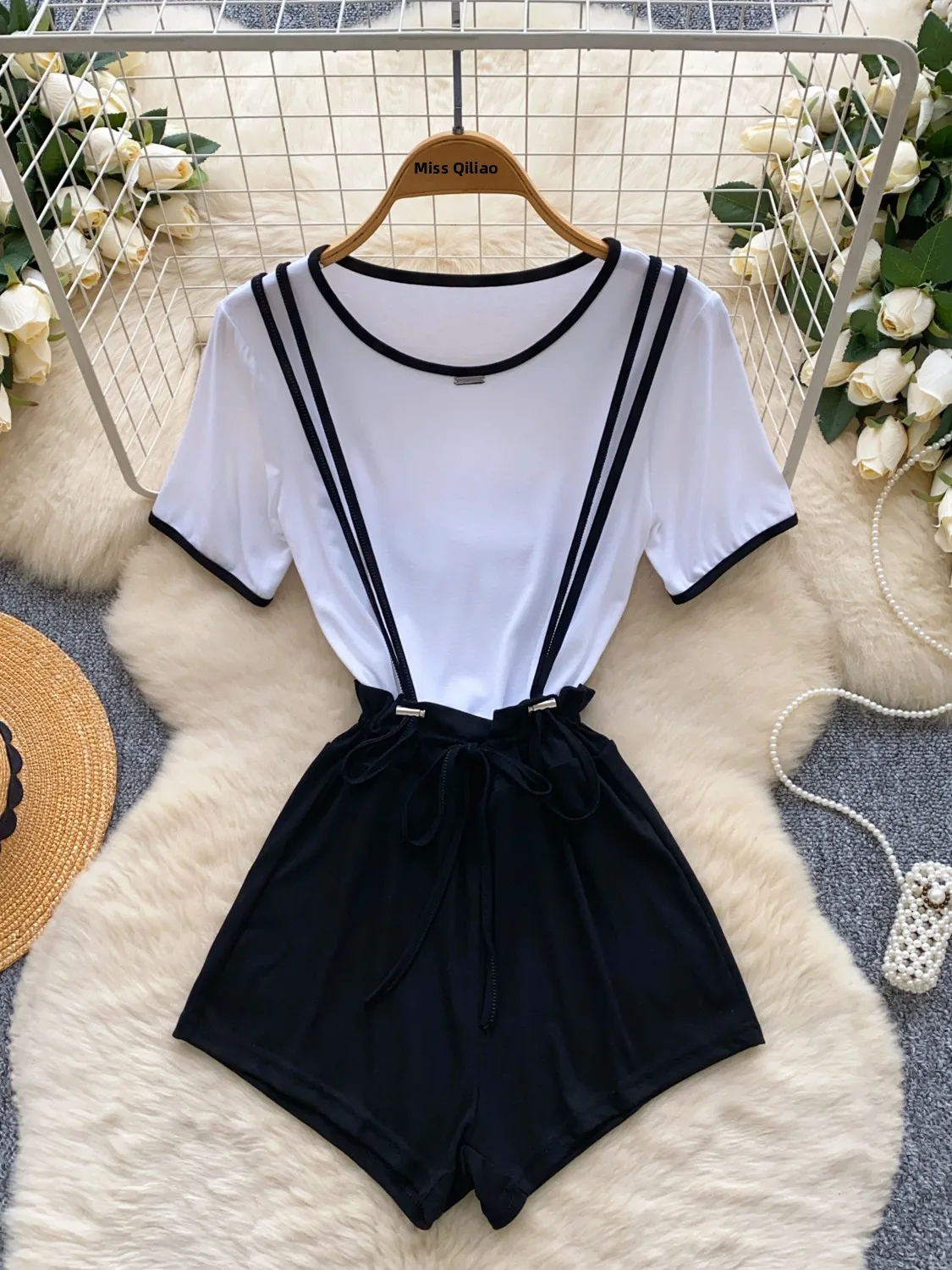 Sweet And Spicy Girl Summer Outfit Simple Color Blo round Ne ort Sve T-irt Top Waist Cinched Strap Wide Leg Jumpsu...