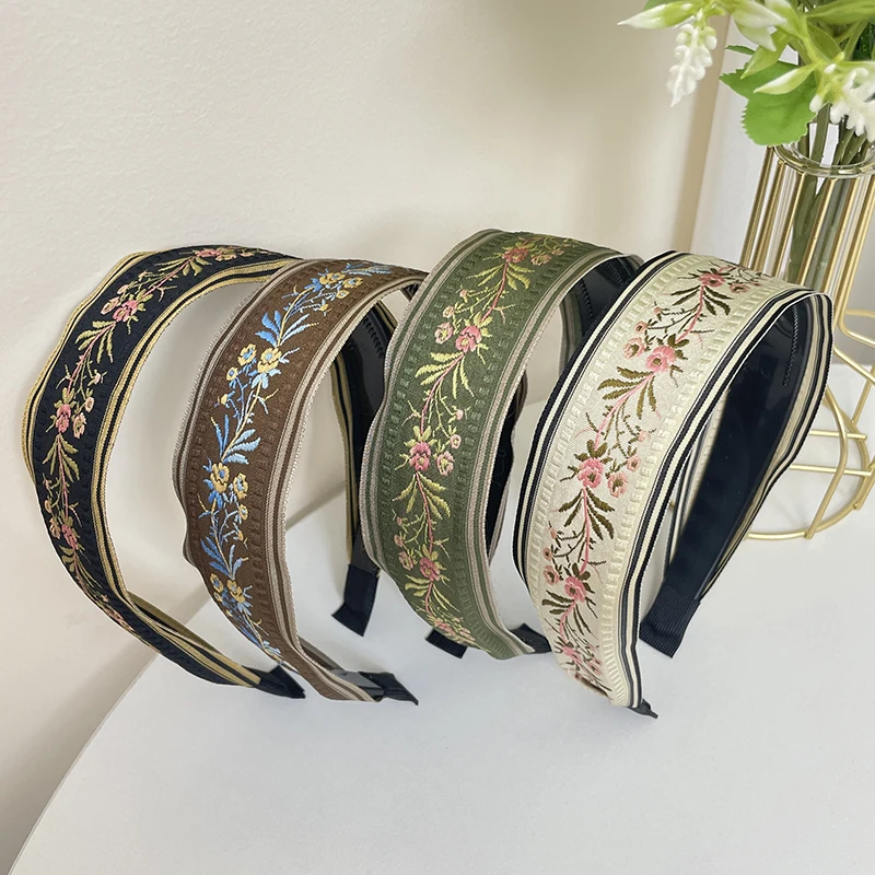Nowa opaska do włosów moda retro haftowana opaska do włosów Handwork kwiaty opaska na głowę środkowy węzeł z szerokim rondem dla dorosłych akcesoria do włosów