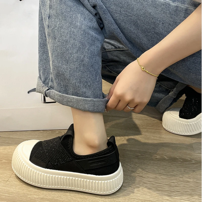 Thick Sole Biscuit Shoes for Women in Spring and Autumn 2024 New Thick Sole Small White Shoes Diamond Single Shoes Womens