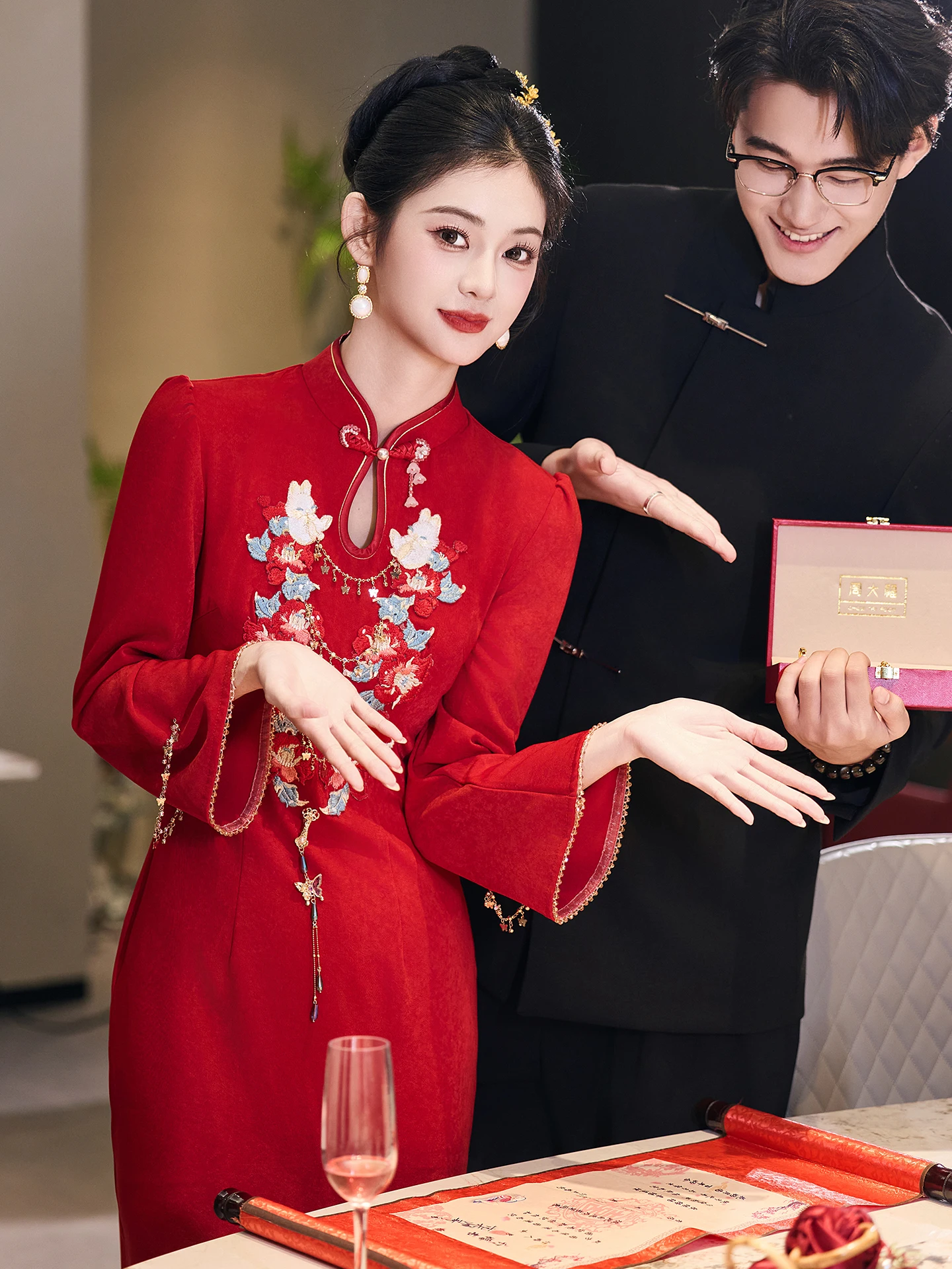 

Красное свадебное платье на заказ, длинное, зимнее, в китайском стиле, для церемонии, для невесты, новинка