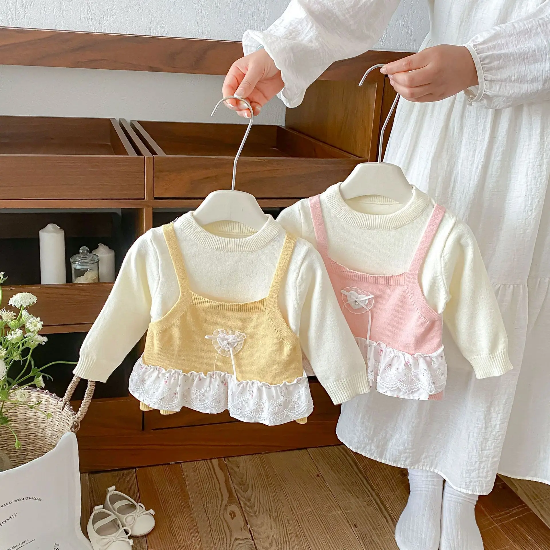 2026 Autumn New Girls Sweet Floral Lace Sweater Baby Knitted Pullover Infant Girl Cute Bow Knitwear Cotton Toddler Clothes