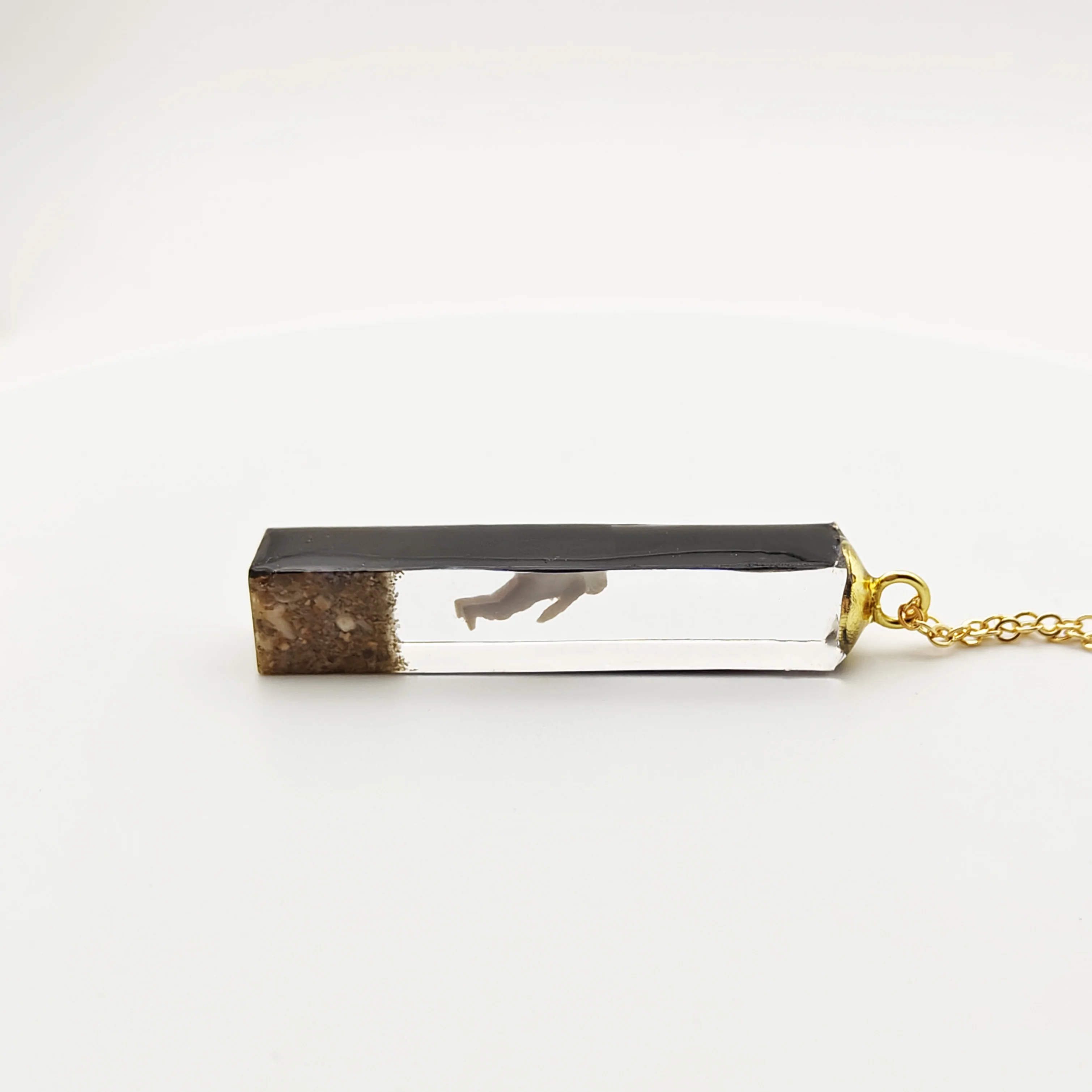 Astronaut Floating Outer Space Starry Sky Cosmonaut Spaceman Cube Resin Gold Color Pendant Chain Long Necklace Women Handmade