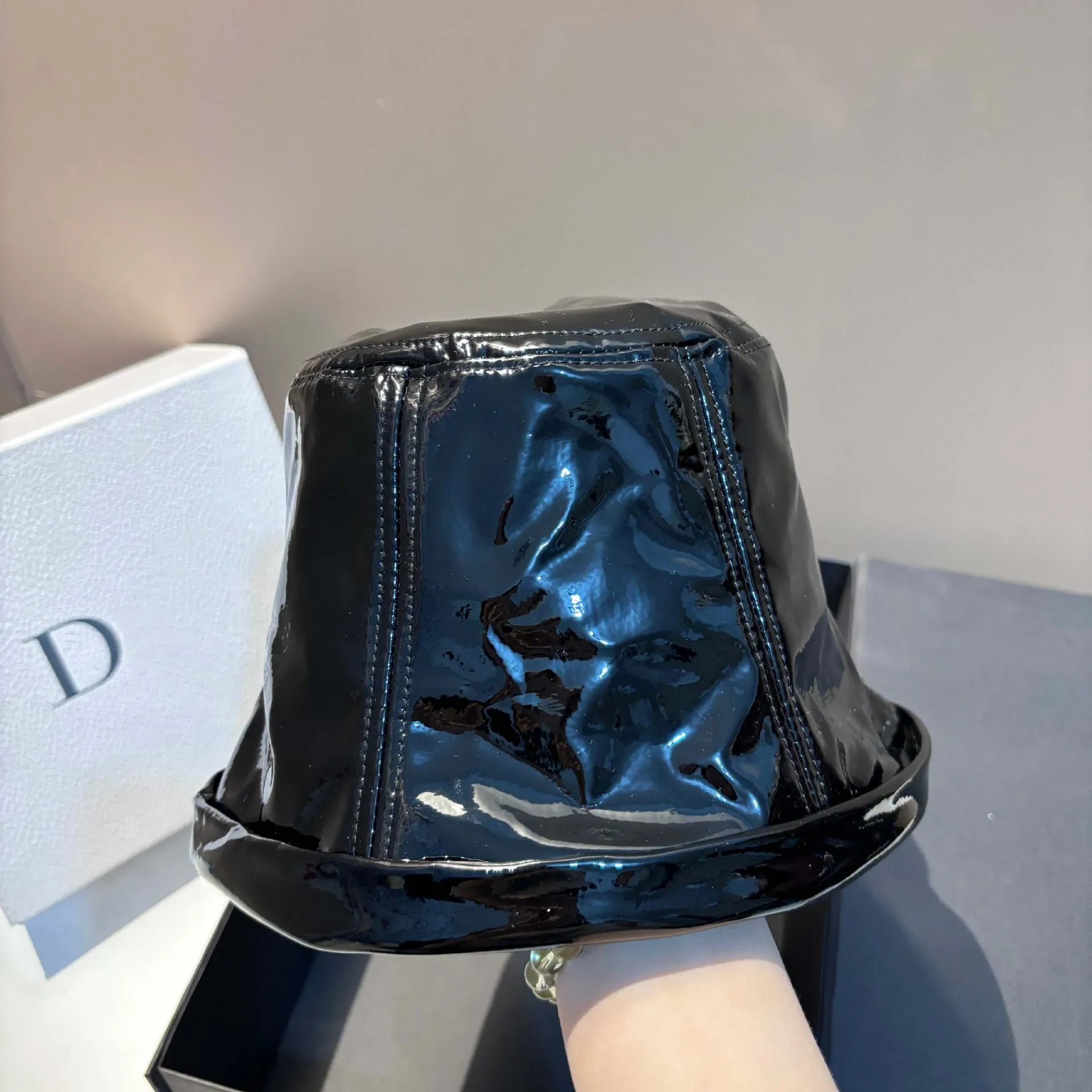 

New Bright Leather Flip-eaves Bucket Hat Outdoor Fashion Light Luxury Face Covering Versatile Basin Hat Large Bucket Hat