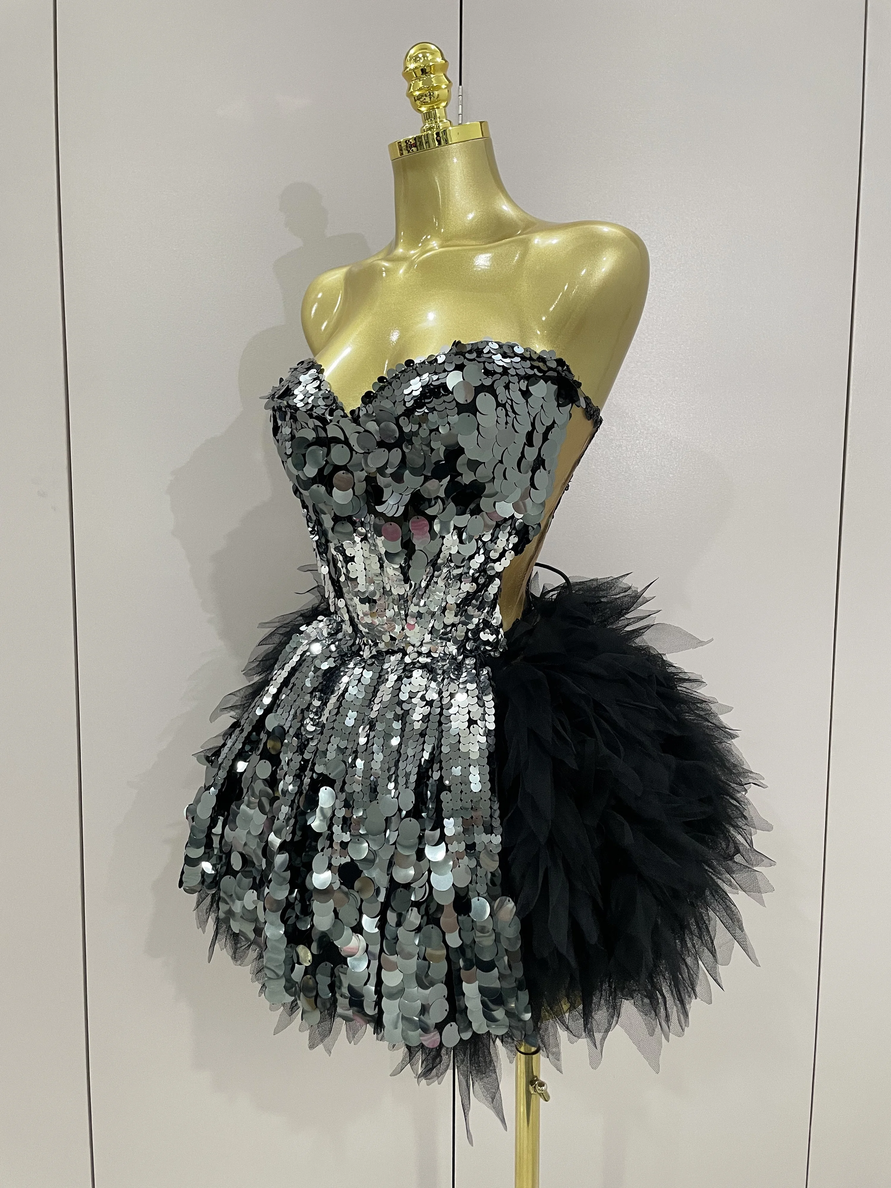 Sparkly Black Sequins 2 ชิ้นชุด 2025 ผู้หญิงชุดราตรีฉลองวันเกิดชุดไนท์คลับถ่ายภาพเวทีเครื่องแต่งกาย