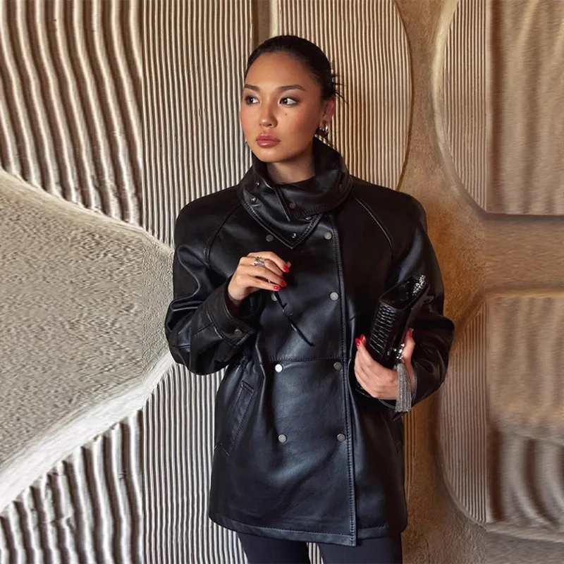Cappotto da donna in pelle doppio petto Manica intera Colletto alla coreana Giacca in pelle sottile Moda vintage corto con tasca Capispalla femminile