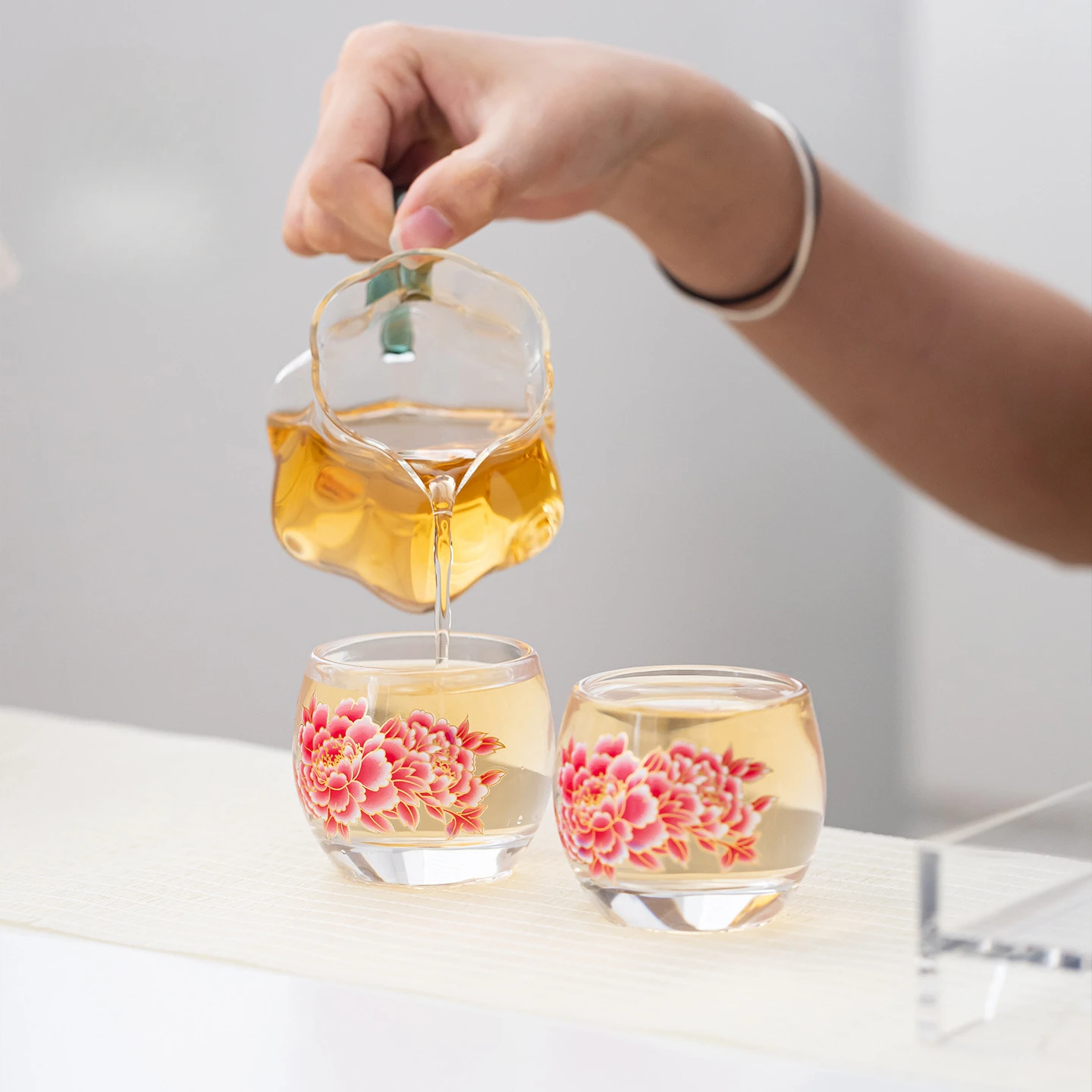 70ml Color-changing Peony Glass Teacup Elegant Tea Bowl Beautiful Tea Cup Tea-tasting Smelling Cup Chazhan Master Cups Tableware