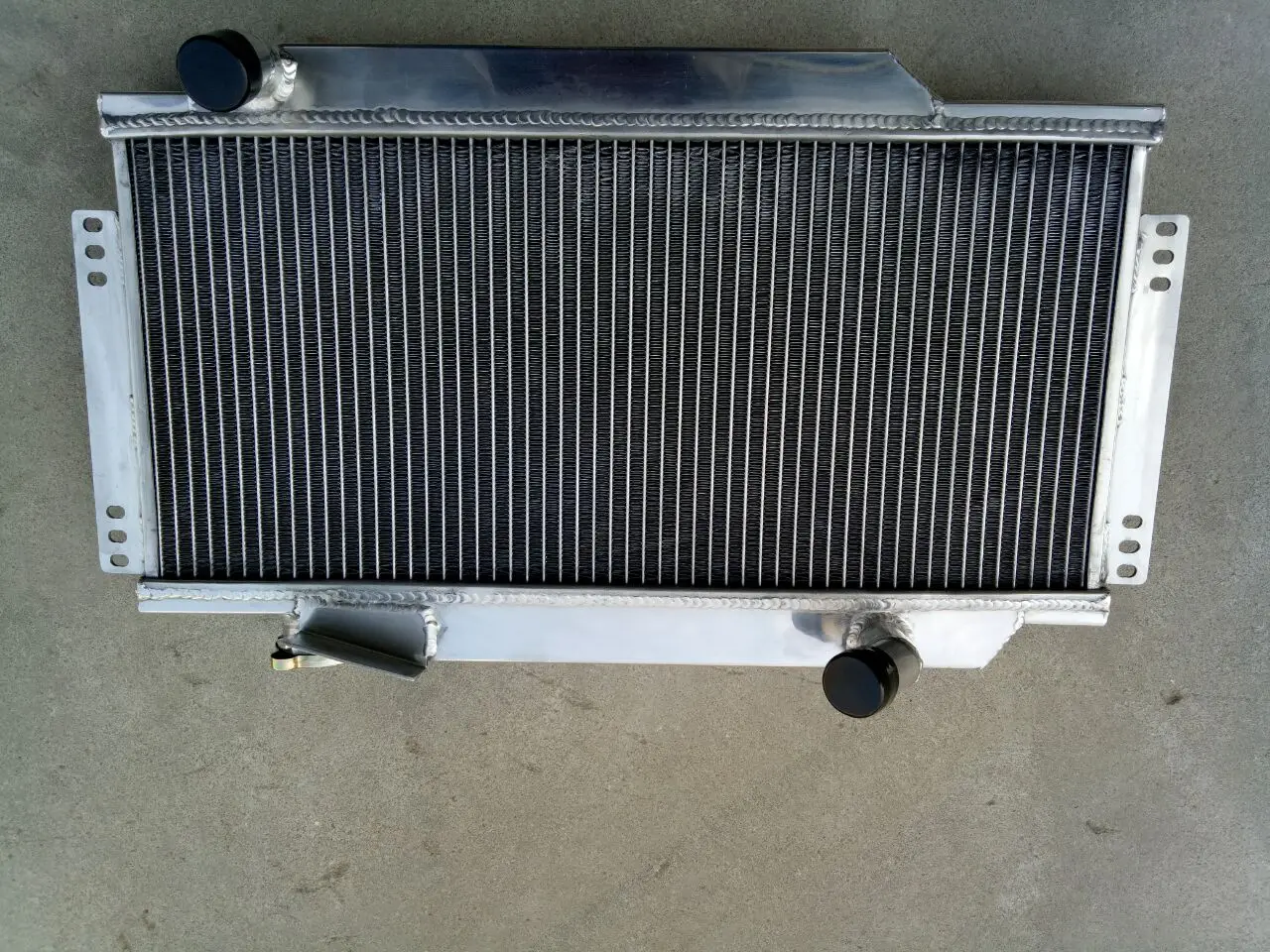 2 Row Aluminum Radiator For 1964-1978 Triumph Spitfire MARK III / IV / 1500 1965 1966 1967 1968 1969 1970 1971 1972 1973 1974