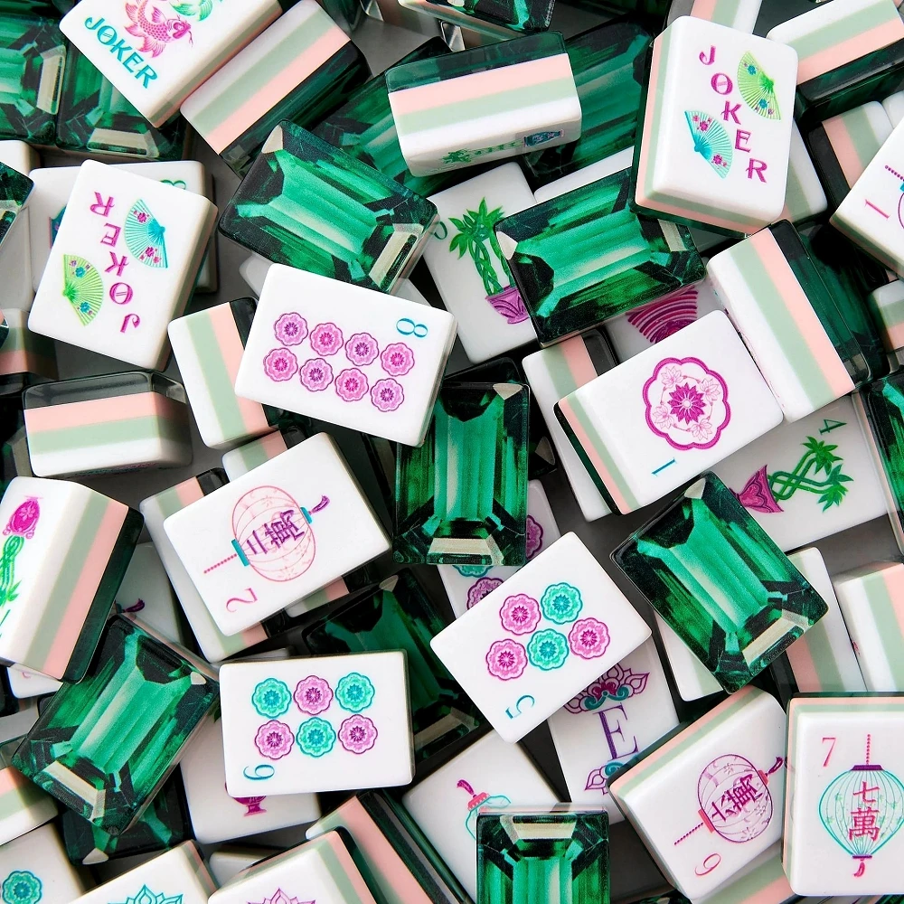 On Clearance Emerald Green Engraved American Mahjong Set 4-Layer Acrylic Luxury Mahjong Tiles Board Games Travel Mah Jongg Gifts