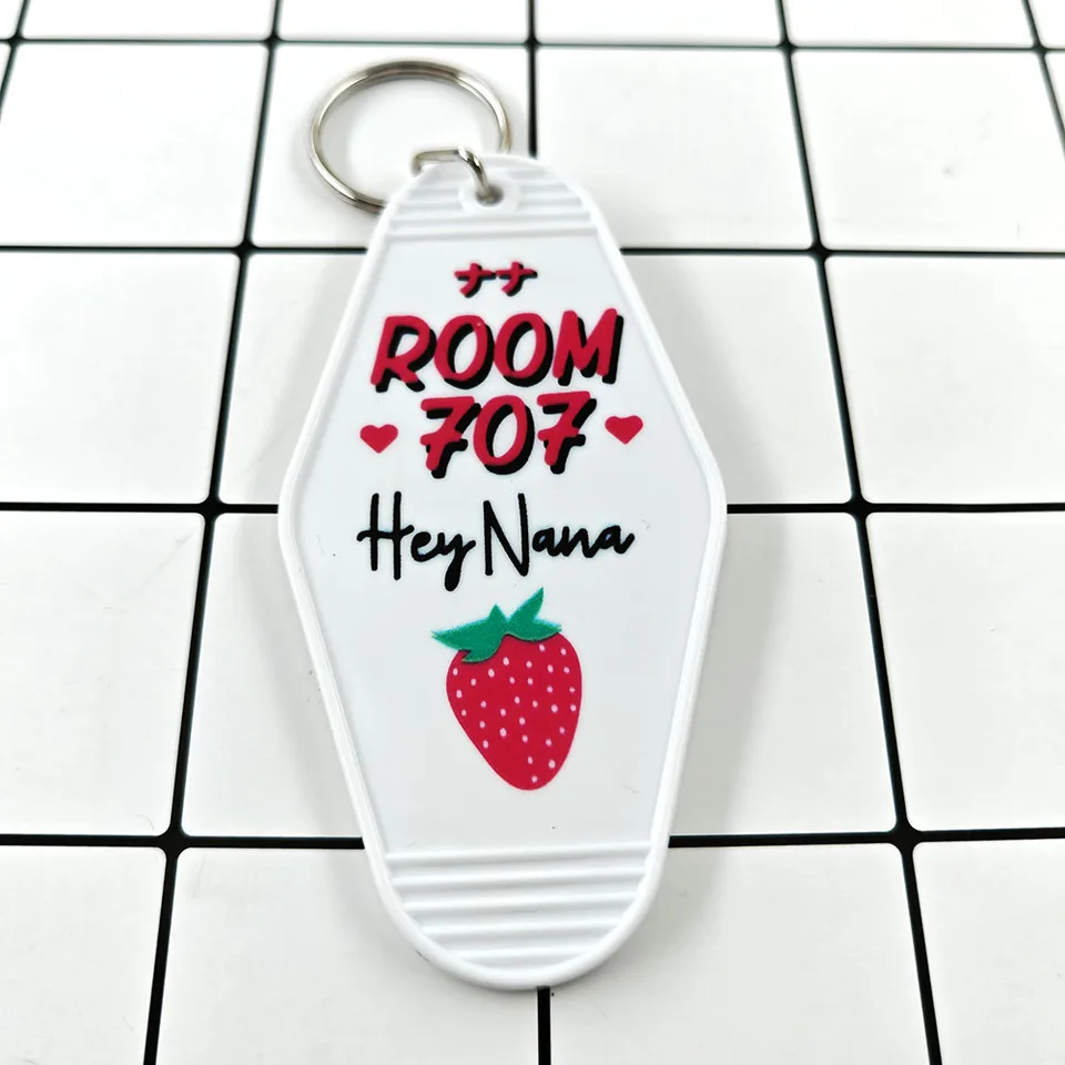 Anime NANA Plastic Key Tag Strawberry Pattern 707 Room Keychain