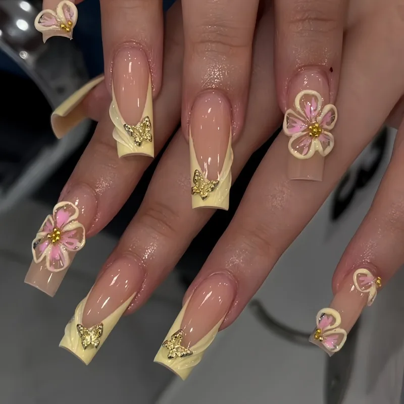 

24 Pcs Square Nail Art Sweet Cute Flower Yellow 3D Fashion Gold Butterfly Acrylic Nails Press on Realistic False Nails with Glue