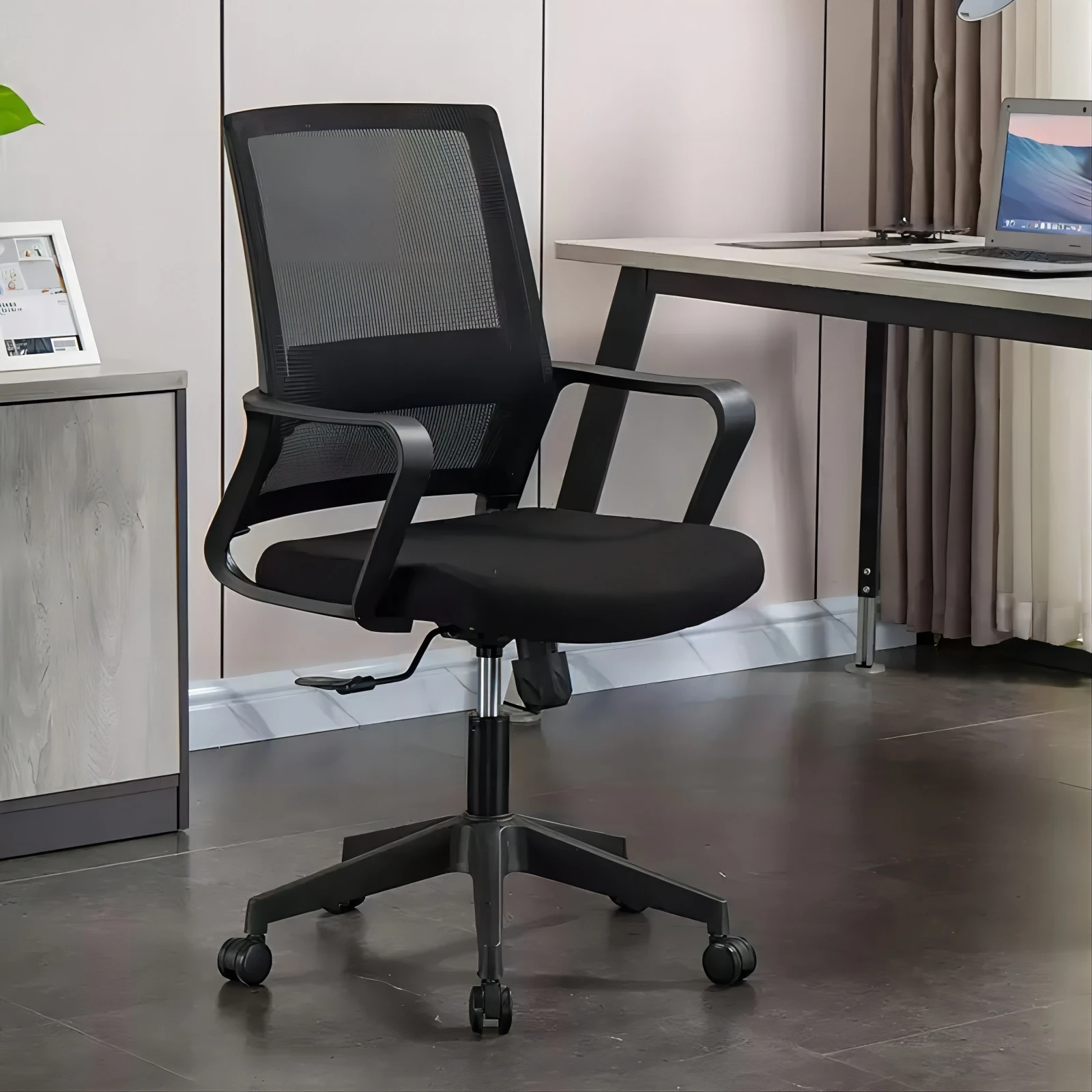 

Modern Ergonomic Office Chair for Students Staff Fabric Mesh Lifting Swivel Foldable Design for Computer Conference Trainingprom