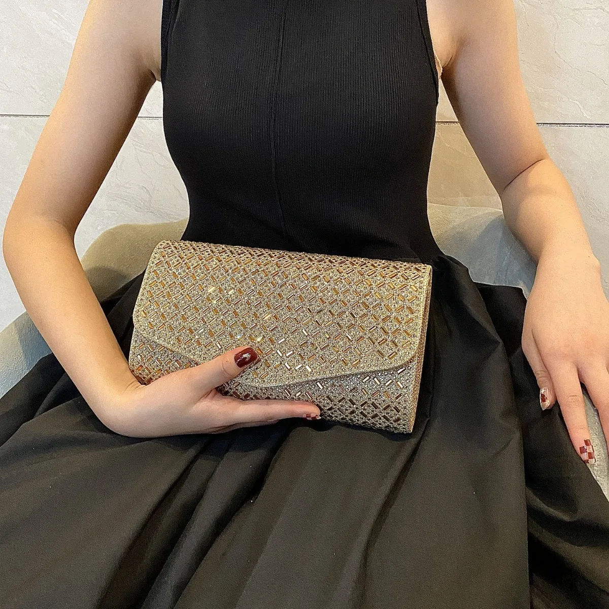 

Fashion Full Diamond Gold Silver Small Clutch Evening Bag Wedding Party Handbags For Women Banquet Chain Shoulder Bag Crossbody