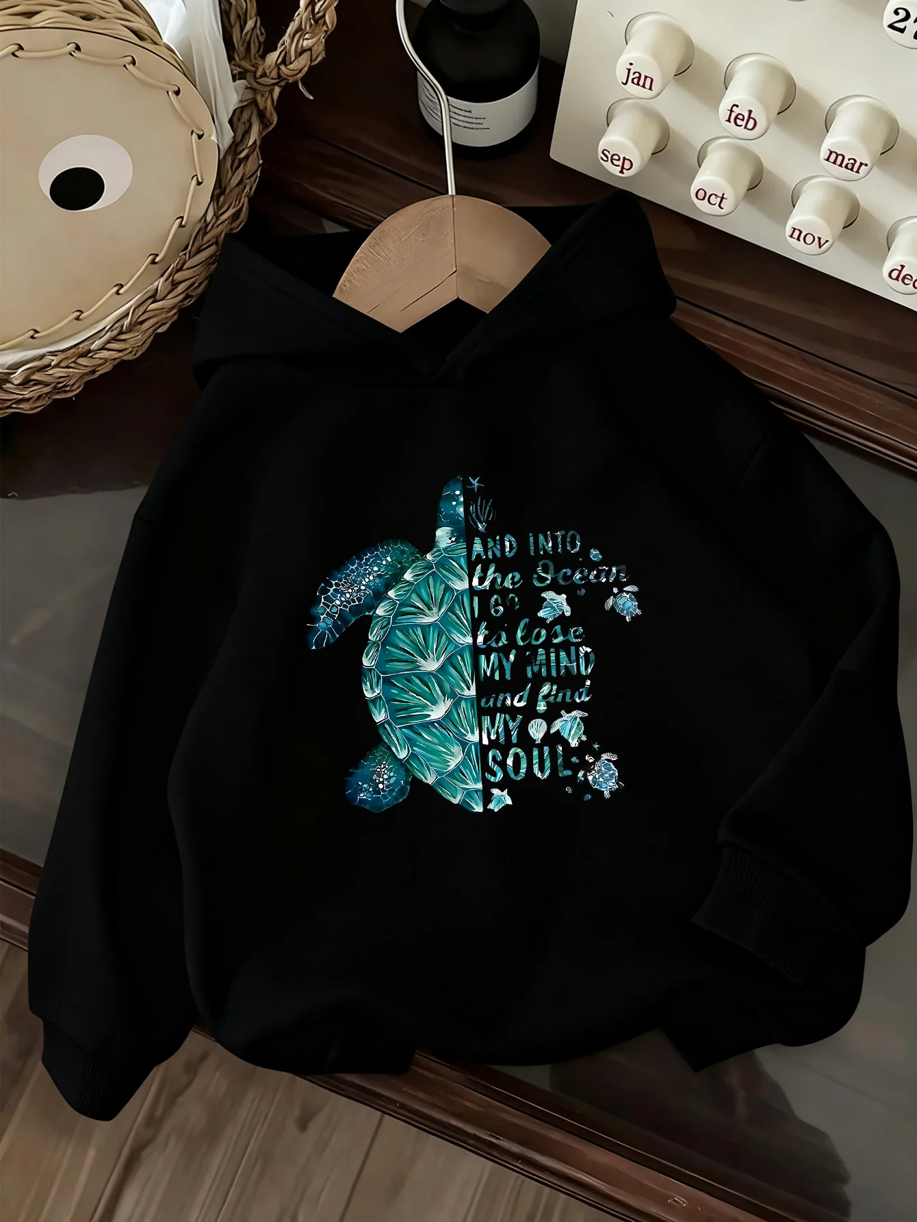 Women Hoodie Sea Turtle Ocean Quote Graphic Sweatshirt Long Sleeve Loose Hooded Jumper Ladies Casual Pullover Top Pocket